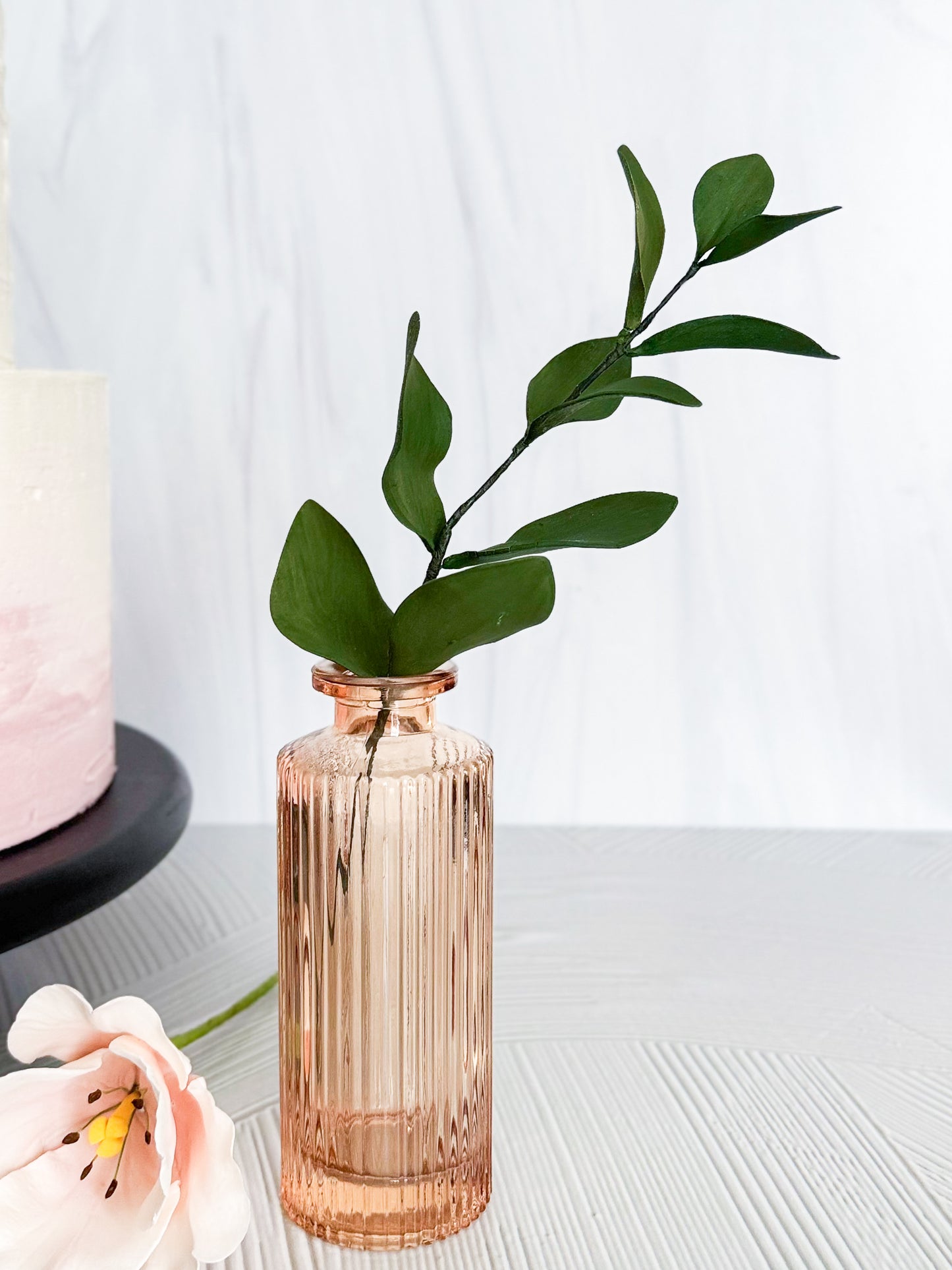 Dark Green Ruscus Stem